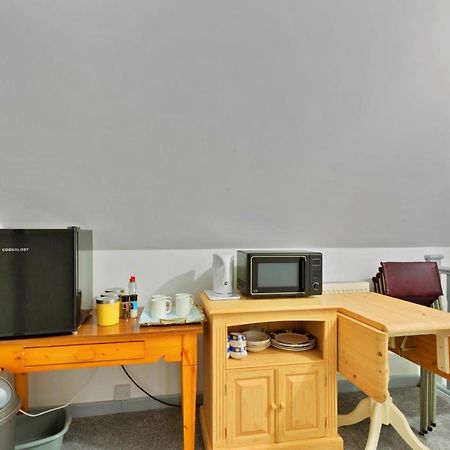 Finest Retreats - Springfields Apartment Canterbury Bagian luar foto