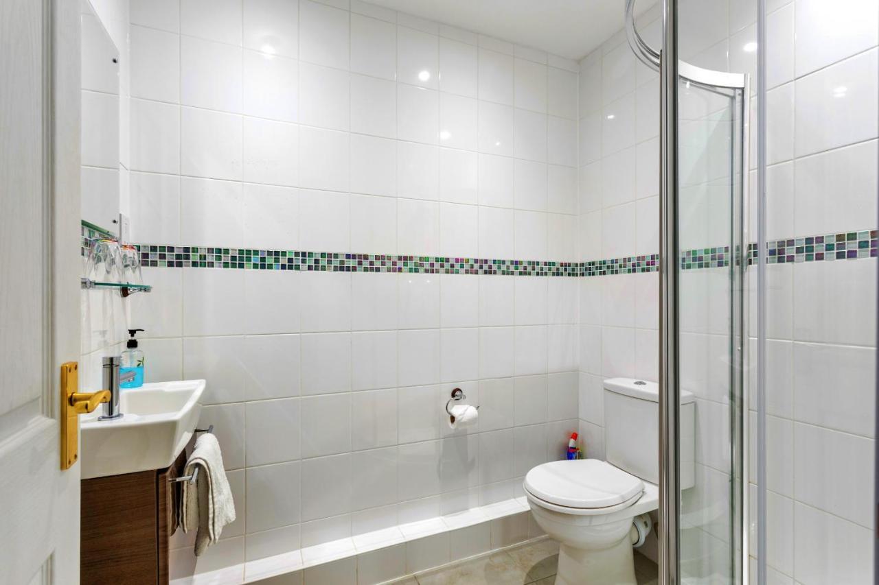 Finest Retreats - Springfields Apartment Canterbury Bagian luar foto